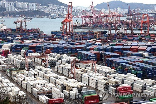 (2nd LD) Companies on alert over global oil price surge amid Middle East crisis