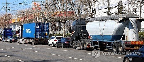 Customs agency launches inspection into illegal distribution of fuel products