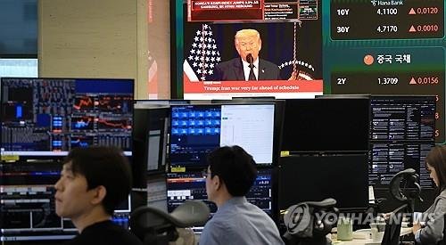 (LEAD) Korean won rebounds sharply after hitting 17-yr low amid Middle East crisis