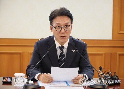 (LEAD) PM to visit New York, Switzerland for talks on U.N. hub