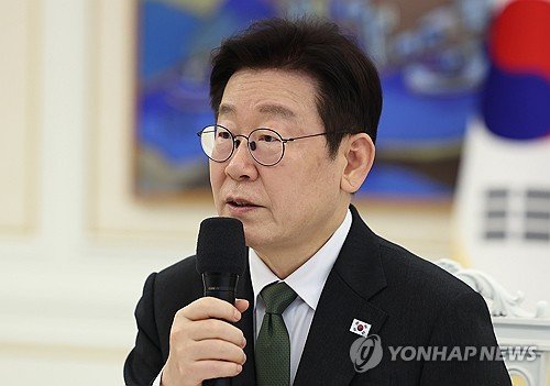 Lee to meet executives of large firms, SMEs this week