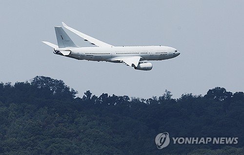 Military aircraft bringing back 211 S. Koreans, foreigners from Saudi Arabia amid Mideast conflict