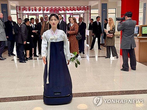 N. Korea shows off ‘human-like’ robots at polling station, schools