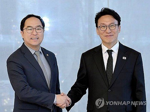 PM seeks U.S. senator’s cooperation for passage of bill on visas